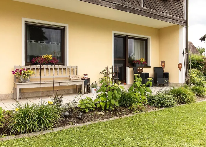 Buchen Blick - Ruhige moderne Ferienwohnung 82qm.