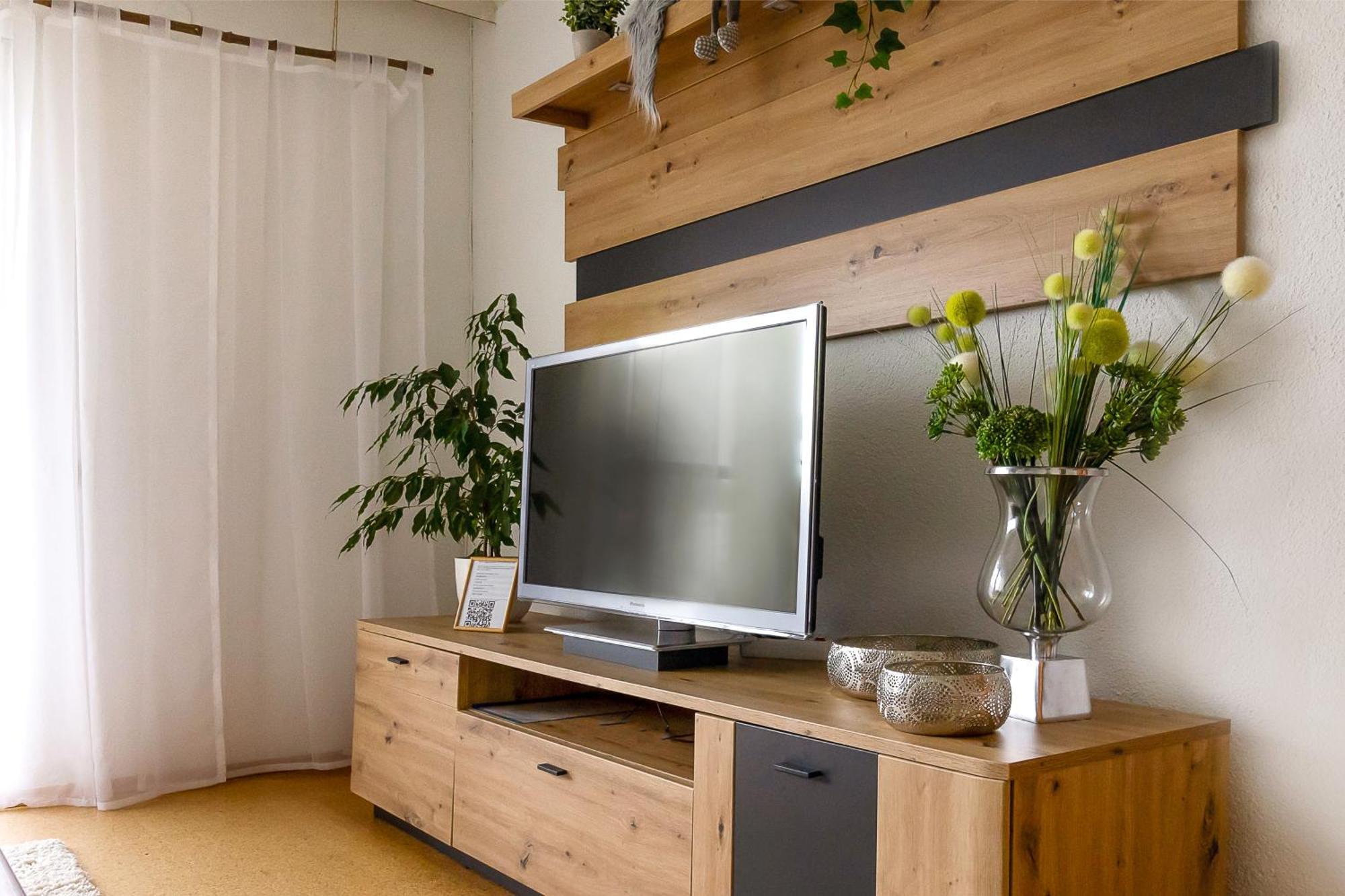 Apartment Buchen Blick - Ruhige Moderne 82qm. *